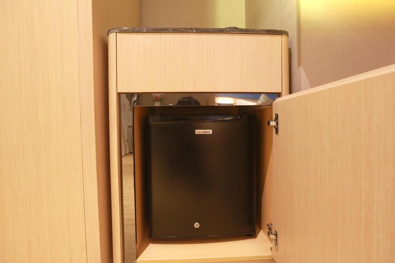 锦江都城酒店海南省政府日月广场免税店 Haikou  Esterno foto